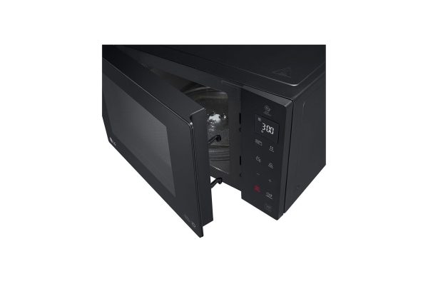 23L Smart Inverter Microwave Tempered Glass Door Detail