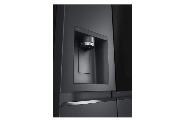 674L InstaView Side-by-Side Refrigerator UVnano Self-Cleaning Water Dispenser