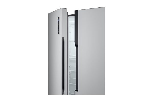 Pocket handle design on LG 519L Side-by-Side Refrigerator